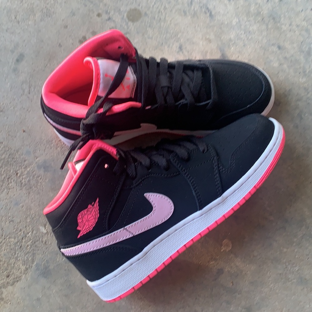 Kid’s Air Jordan 1 MID Black Digital Pink High Top